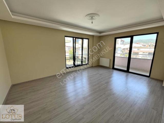 Körfez Güney Mahallesi 4+1 Satılık Çatı Dubleks Daire