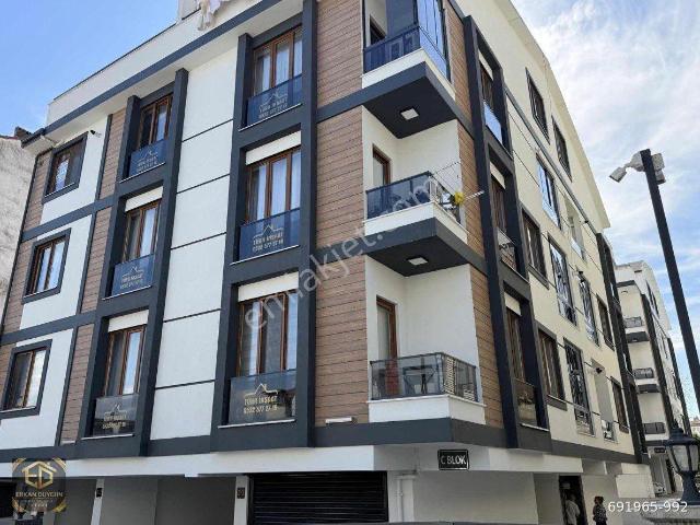 Körfez H.osman Mah. Kiralık Asansörlü Otoparklı Çatı Dubleks Daire 3+1