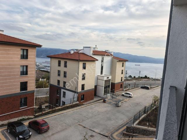 Körfez İlimtepe'de 2+1 Deniz Manzaralı Ara Kat Daire!