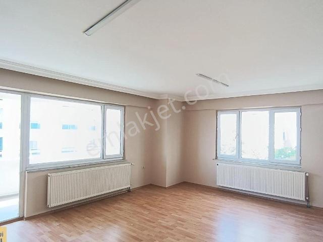 Körfez Mah. Deniz Manz. Site İçerisinde Satılık 3+1 Lüks Daire