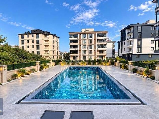 Körfez Mah. Havuzlu Site İçi Satılık 1+1