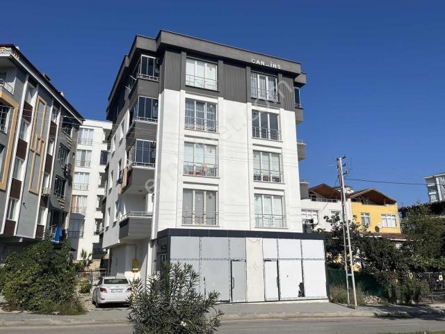 Körfez Mahallesi | Bulvara Cephe Eşyalı Kiralık 1+1 Daire