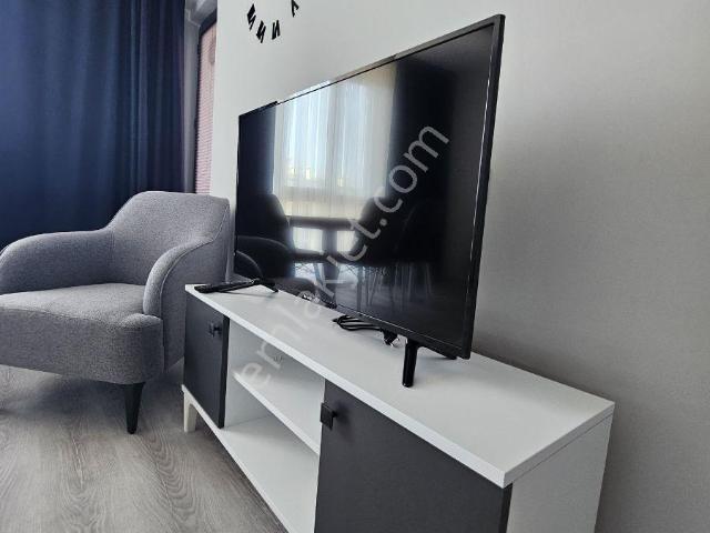 Körfez Mahallesinde Kiralık Full Eşyalı Ara Kat 1+1