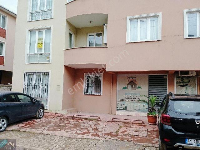 Körfez Mimar Sinan Mahallesi'nde Ful Eşyalı Arakat Daire
