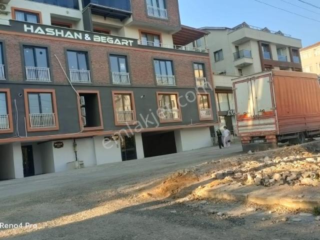 Körfez Mimarsinan Mah 2+1 50m2 Terasli Asansörlü Arakat Yerdenisitmali Daire
