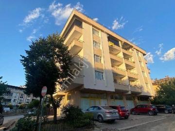 Körfez Mimarsinan Mah Satılık Asansörlü 3+1 Arakat Daireler 140 M2 Kapalı Otopark Li Ve Bahçeli