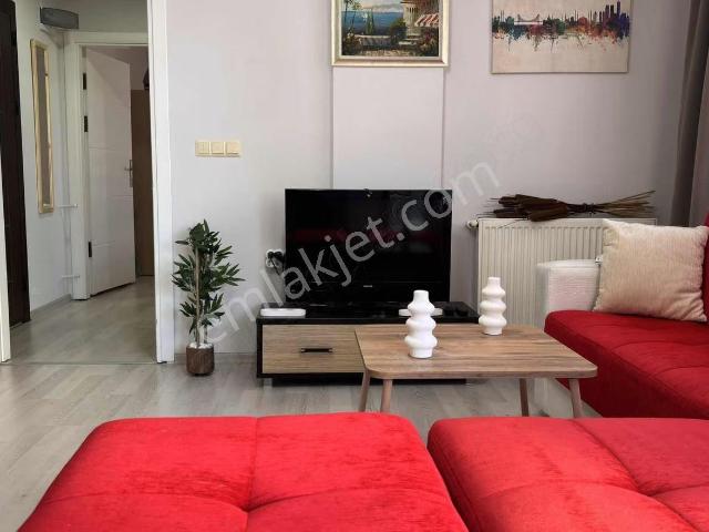 Körfez Tramvaya 2. Bina Eşyalı Kiralık 1+1