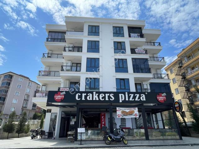 Körfez Tramvaya Cephe Lüks 1+1 Kiralık Daire