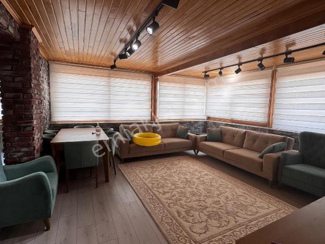 Körfez Yarımca'da Geniş Aileler İçin Dubleks Veya İki Daire