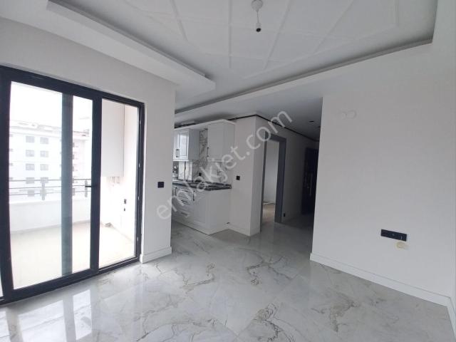 Körfezde Kiralık 1+1 Eşyasız Daire 6