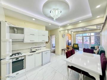 Körkünde Havuzlu Site İçerisinde Satılık Eşyalı 2+1 Daire