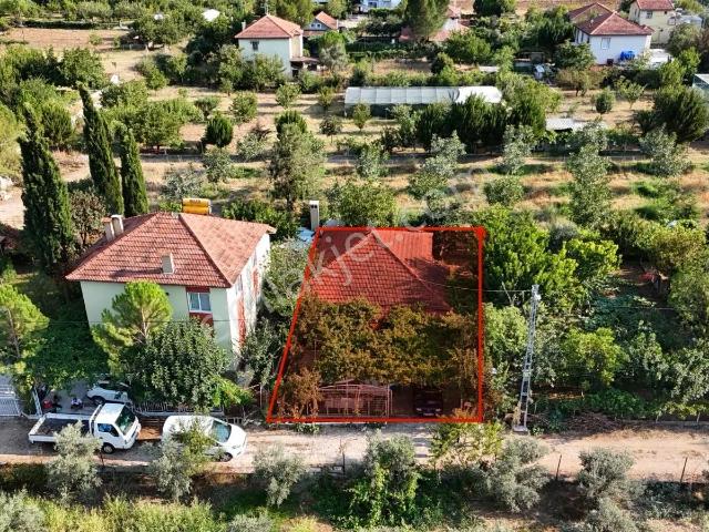 Korkuteli Bayatbademleri Satılık Bahçe İçi Müstakil Ev