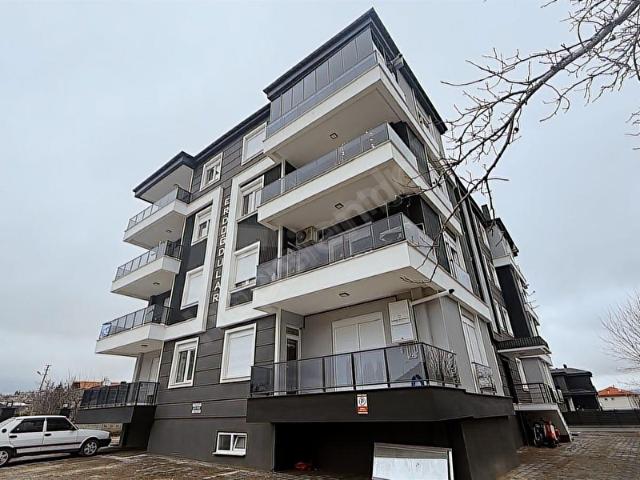Korkuteli Uzunoluk Mah.Köşe parselde Köşe Daire Satılık