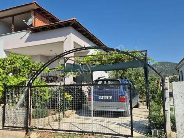 Korkuteli Yeşilyaylada 475 M² Bahçe İçinde 130 M² Müstakil Ev