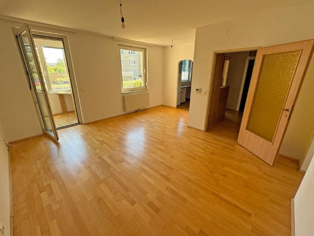 Korneuburg – nette 2 Zimmer Wohnung mit Autoabstellplatz – 63 m²