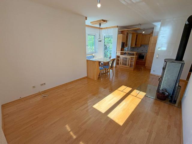 Korneuburg – großzügige Gartenwohnung mit 2 Schlafzimmern – 140 m² Garten