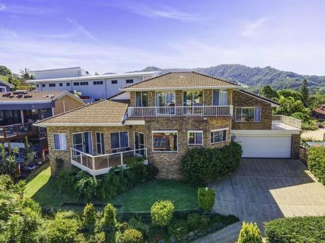 Korora Bay Family Oasis with Many Features