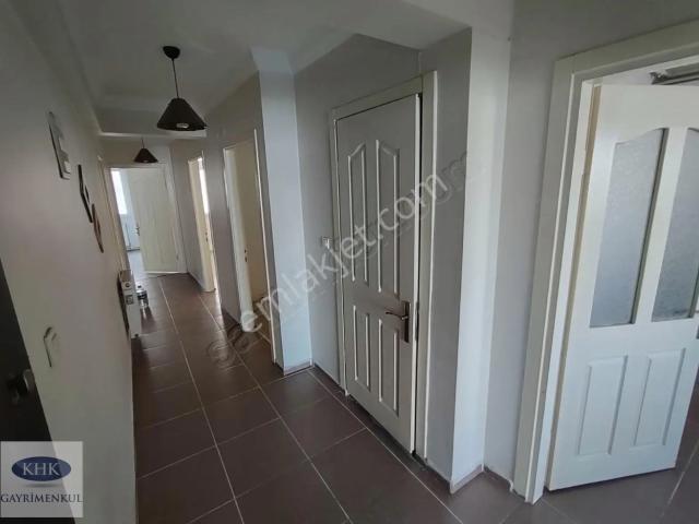 Köstence De Kiralık 2+1 Geniş Ve Ferah Daire Merkezi Konum!
