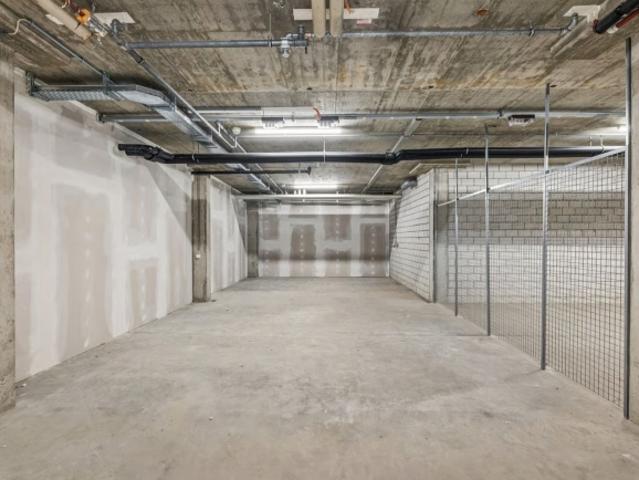 Kostengünstige Lagerfläche mit 280 m² ideal für KMU, Gewerbe oder Onlinehandel