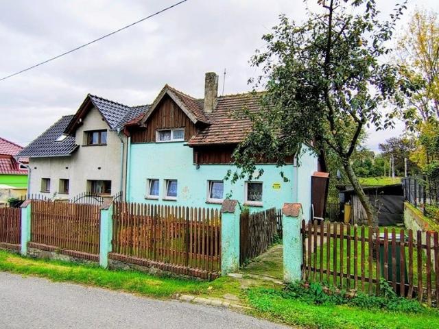 Dom z dużym potencjałem na działce 1043 m2 w Kostrzynie