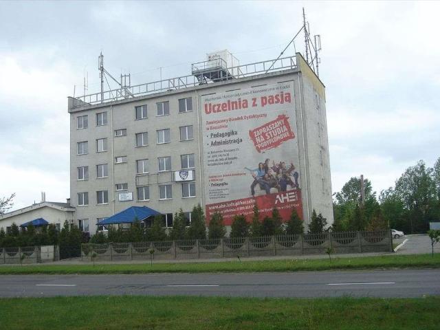 Inwestycyjny budynek biurowo usługowy 2511 m2 w Koszalinie