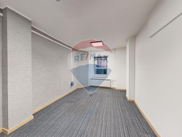 Przestronny lokal biurowy 54,7 m² w Przemysłówka Office