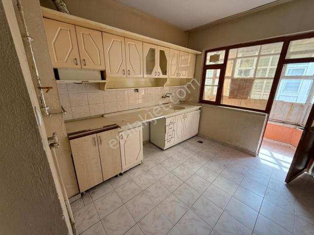 Köseoğlu Mahallesinde 3+1 Kiralık Daire Burcu Emlaktan
