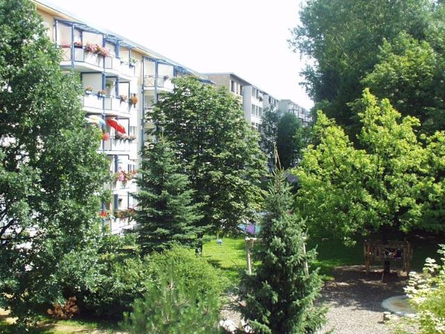 Kosmonautenstraße 80