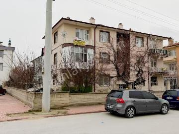 Kosova Mah Satılık 3+1 Daire Bakımlı Masrafsız 3 Cepheli