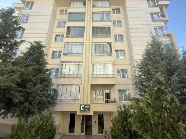 Kovanağzı Mahallesin'de Güvenpark Nil Sitesinde Yapılı Daire