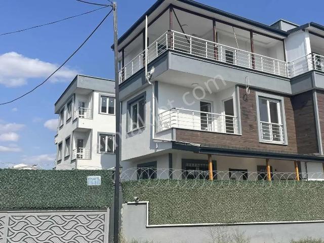 koyuncu Gyrm^yeniçiftlik'te Denize Yakın4+1 Satılık Lüx Villa