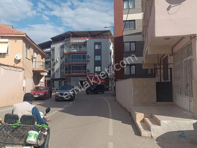 Koyundere Merkezde Kiralık 2+1 Daire Merkezi Konum • Ara Kat • Doğalgazlı • Açık Mutfak