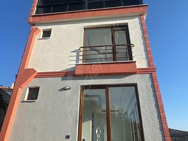Köy Emlaktan satılık villa