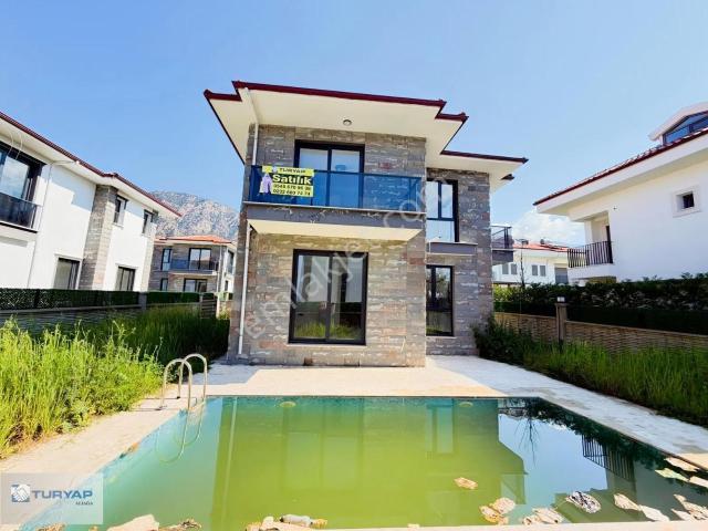 Köyceğizde 4+1 Havuzlu Satılık Villa