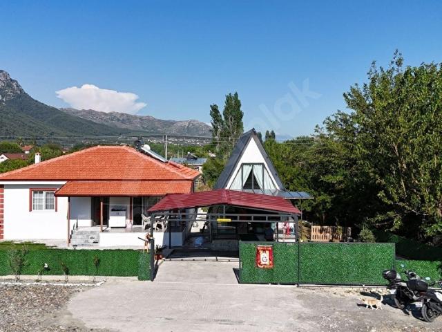 Köyceğiz'de 500 m2 arsa içinde satılık 2+1 müstakil ev+bungalov