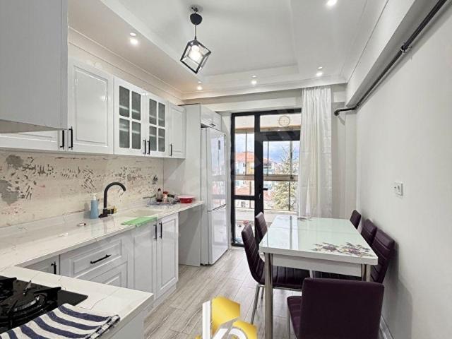 KÖYLÜOĞLU EMLAKtan KULU ESKİ HASTANE YAKININDA SATILIK 2+1 DAİRE!