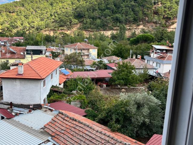 Köylüce’de 100 M² Net 2+1! Doğa + Dağ Manzarası Teraslı, Balkonlu Kat Mülkiyetli Daire