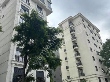 Kozyatağında Merkezi Konumda Kiralık 2+1 Daire