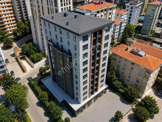 Kozyatağı Şemsettin Günaltay 'da Geniş 2+1 Kiralık Daire