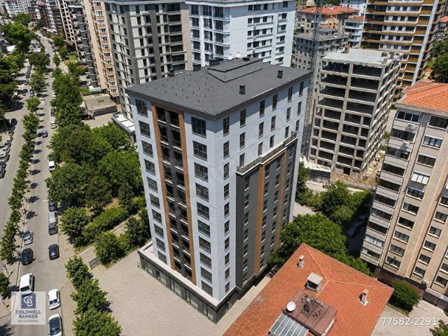 Kozyatağı Şemsettin Günaltay'da Teslime Yakın 4+1 Satılık Daire