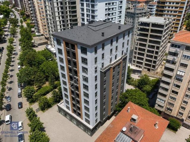 Kozyatağı Şemsettin Günaltay'da Teslime Yakın 4+1 Satılık Daire