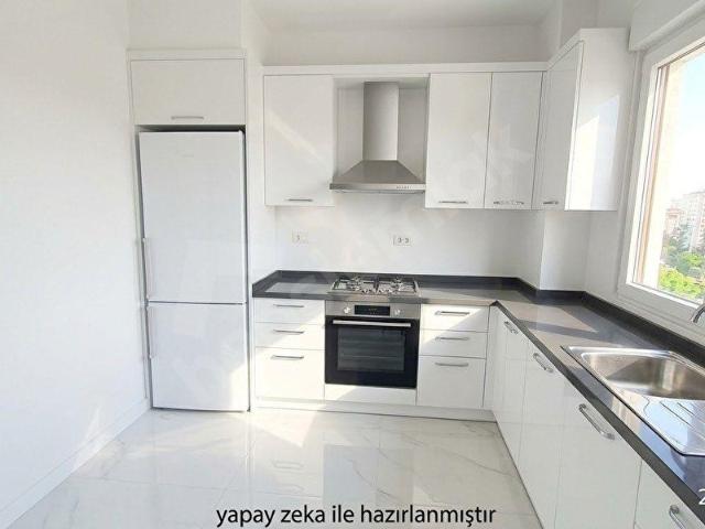 KOZYATAĞI METRO DURAĞINA 500M. BAYAR CADDESİNE 2. BİNA