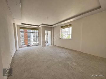 KOZYATAĞIN'DA SATILIK AĞUSTOS TESLİM 2+1 DAİRE
