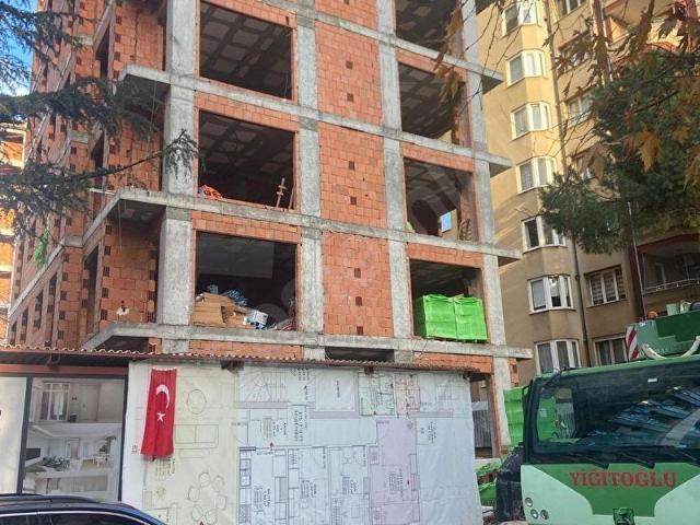 KOZYATAĞI'NIN PRESTİJLİ LOKASYONUNDA 2027 TESLİM SATILIK 3+1