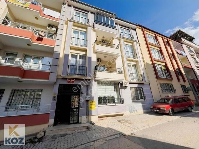 Koz Emlak'tan Hasanbey Caddesine Satılık 2+1 Daire
