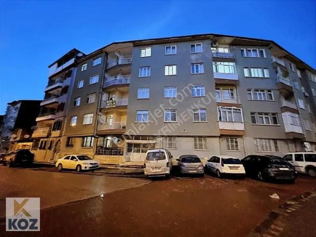 Koz Emlaktan İstasyon Caddesinde Satılık3+1 Arakat Daire