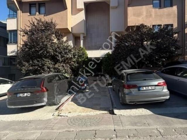 Koza Cad. Bahçe Kullanımlı, Kış Bahçeli Özel Tasarım 2+1 Daire