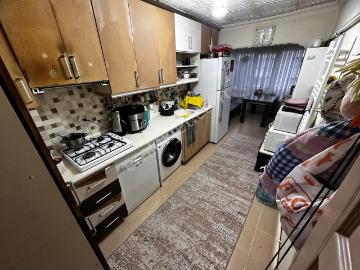 Koza Emlak'tan Osmanlı Mahalesinde Site İçinde Katta *bağımsız 3+1 Satılık Daire