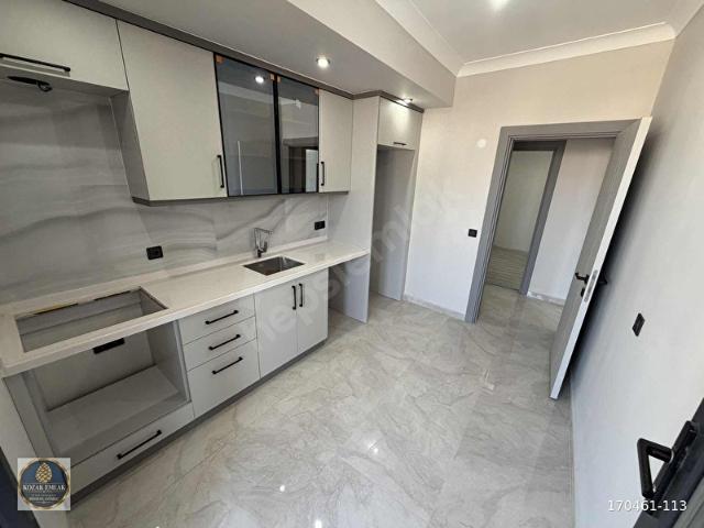 KOZAK EMLAKTAN GÖMEÇ MERKEZİNDE LÜX KALİTELİ 2+1 DAİRE
