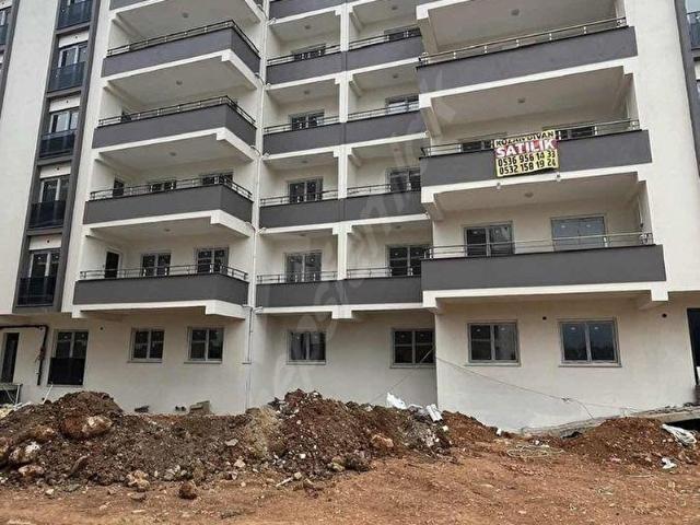 KOZAN DİVAN EMLAK'TAN ŞEKER GROSS ARKASI AZ KATLI 4+0